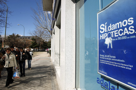 Campaa publicitaria para comercializar hipotecas de un banco espaol. | Sergio Gonzlez