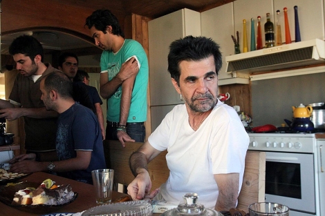 Jafar Panahi, en su casa de Tehern. | Efe