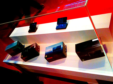 Varias Nintendo 3DS expuestas en el evento de presentacin en msterdam. | C. A.