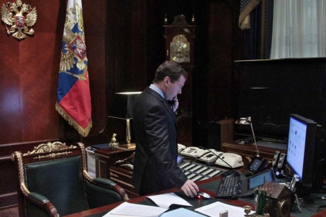 Medvedev sigui el lunes el atentado desde su residencia en Gorki. | Ap