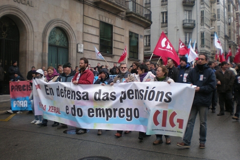 Momento de la manifestacin en A Corua por las pensiones. | M. N.