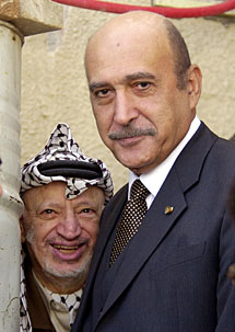 Con Arafat, en 2002. | AP