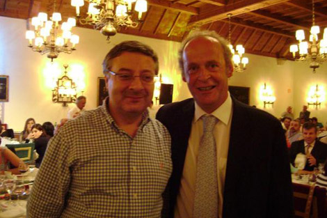 Jos Blanco y Carlos de la Pea, en un acto del partido de las municipales de 2007 en Baiona. | PSdeG
