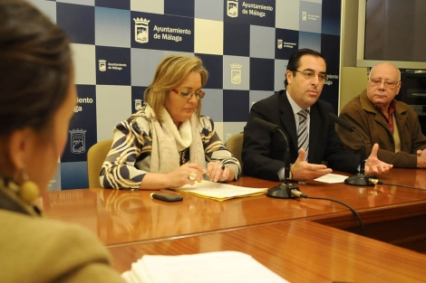 Porras, Briones y Crespo durante la rueda de prensa. | Nacho Alcalá