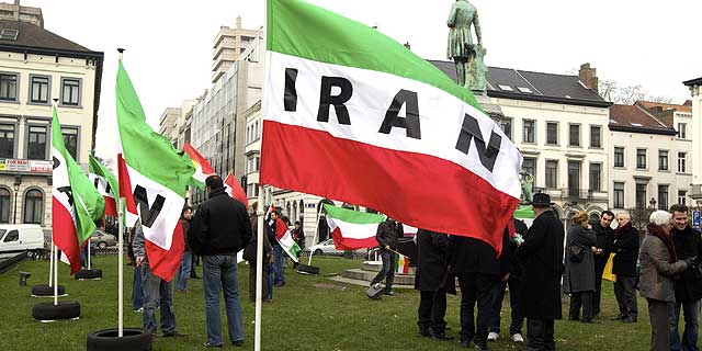 Manifestacin en Bruselas en favor del pueblo reprimido por el rgimen iran de Ahmadineyad. | Afp