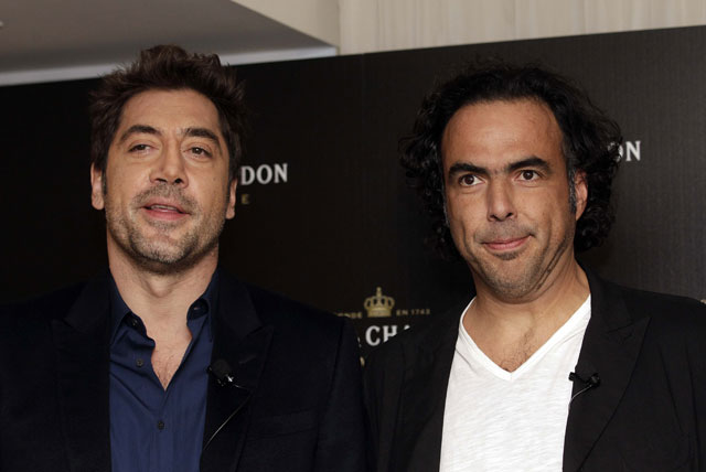 Javier Bardem y Alejandro González Iñarritu posan para la prensa. | AP