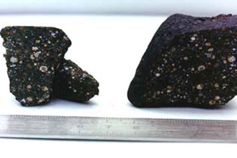 Meteoritos hallados en la Antártida y usados en el trabajo. | NASA