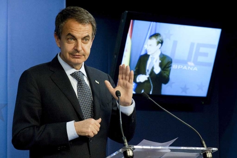 Jos Luis Rodrgyuez Zapatero, durante su comparecencia tras el Consejo Europeo. | Efe