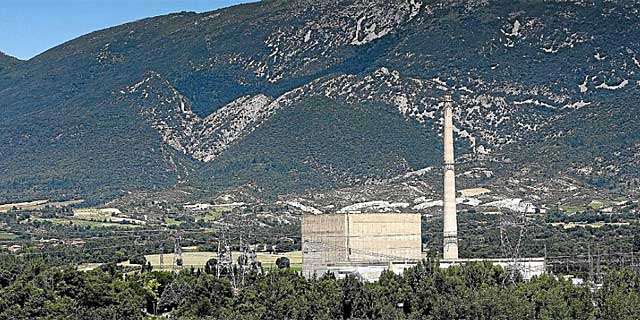 Instalaciones de la central nuclear de Santa Maria de Garoña , Burgos.