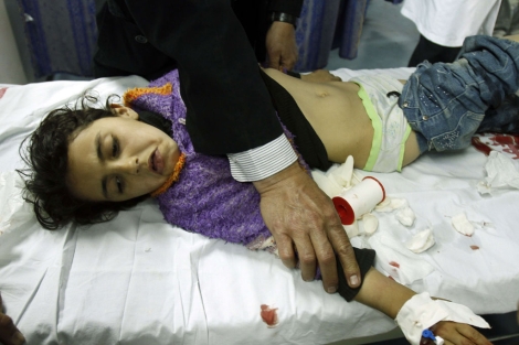 Un nia palestina herida en el hospital. | Afp