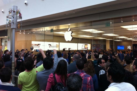 Apertura de la tienda de Apple en Xanad. | Pedro Blasco.
