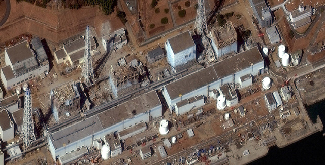 Imagen area de cuatro de los reactores de la central nuclear de Fukushima. | Reuters