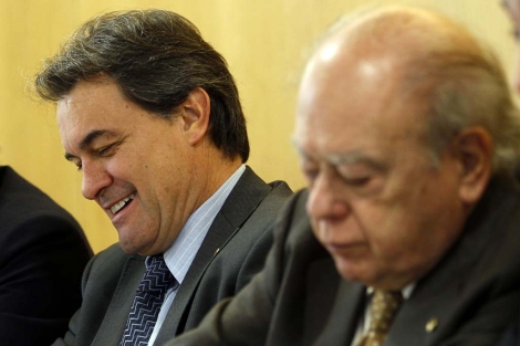 Artur Mas se suma a Pujol y tira de voto anticipado. | Quique Garca