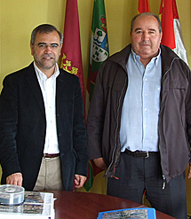 El alcalde de Villamontn, Jernimo Alonso, y el de la Baeza, Palazuelo. | A.F.S.
