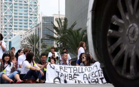 Cortes en la Ronda Litoral por la protesta de los trabajadores del Hospital del Mar. | ACN