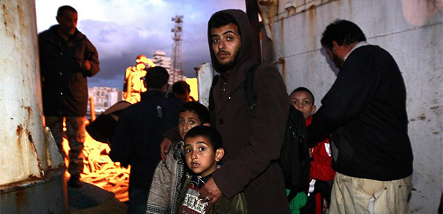Residentes en Misrata a punto de ser evacuados.| Reuters