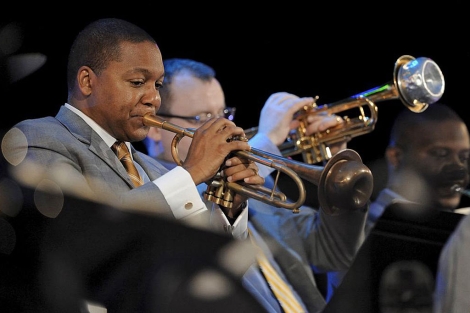 El trompetista Wynton Marsalis durante un concierto de jazz en Vitoria.| Pablo Gonzlez