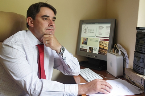 El abogado Ignacio Moreno, en su despacho. | Conchitina
