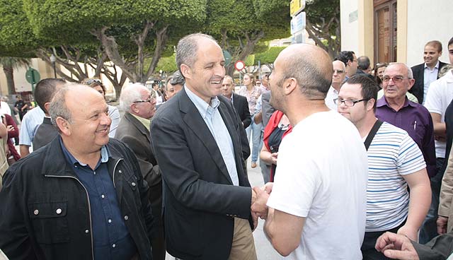 Francisco Camps, este jueves en un acto electoral en Almorad (Alicante) | E.M.