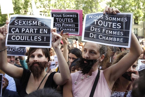 Mujeres en la manifestacin de Pars contra el caso DSK. | Reuters