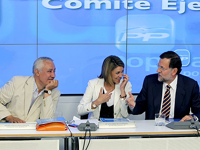 Arenas, Cospedal y Rajoy muestran su satisfaccin por el 22-M durante el comit ejecutivo nacional. | Efe
