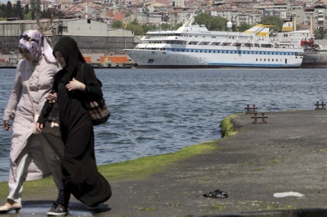 El 'Mavi Marmara',el barco en el que murieron 9 activistas.| Tolga Bozoglu/EFE