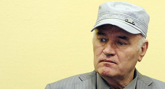 Mladic, durante su primera comparecencia ante La Haya. | Reuters