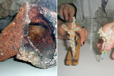 A la izq una fulgurita natural, a la dcha las rocas cristalizadas obtenidas en el laboratorio
