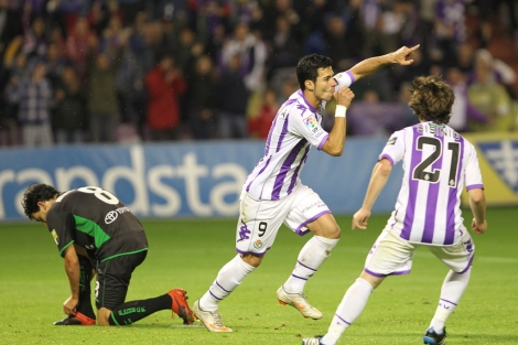 Javi Guerra celebra el gol de la victoria.|Montse Alvarez
