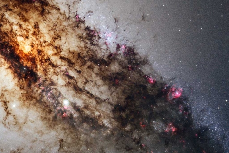 Imagen de la galaxia Centaurus A obtenida por el telescopio Hubble. | ESA.