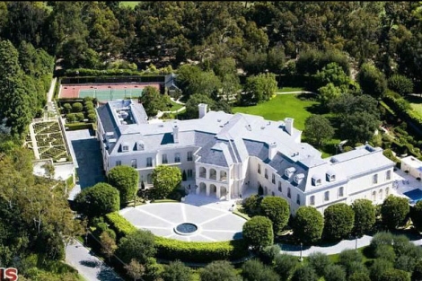 'The Manor' est situada en Holmby Hills, al noroeste de Los ngeles | Realtor.com