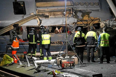 El accidente del autobs en el que viajaban finlandeses se produjo en la A-45 en Benalmdena. | ELMUNDO.es