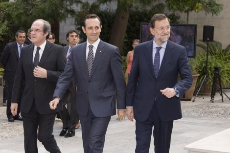 Mariano Rajoy con Bauz en la toma de posesin en Palma de Mallorca. | El Mundo