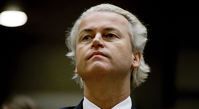 Geert Wilders escucha el veredicto del tribunal holandés. | Ap