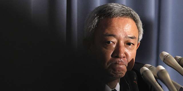 Ryu Matsumoto, durante la rueda de prensa anunciando su renuncia. | Reuters