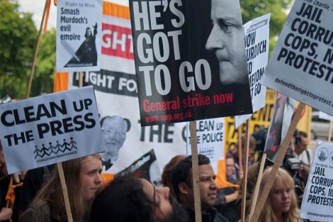 Protestas contra las escuchas ilegales de 'NotW' en Londres. | Afp