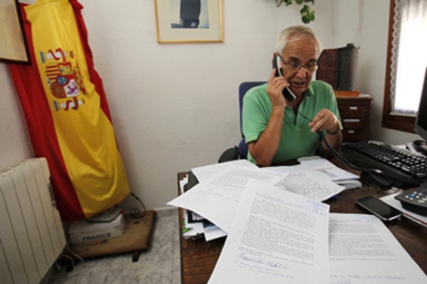 Antonio Cerro, alcalde de Poyales de Hoyo. | R. Muoz