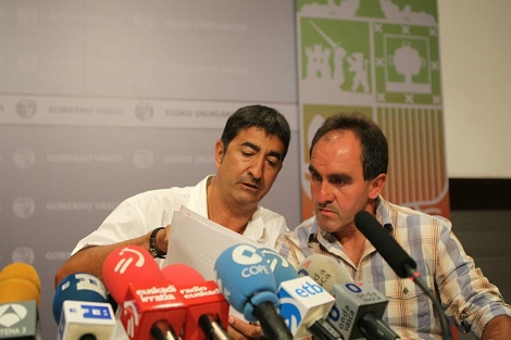 Roberto Seijo (ErNE) y Eneko Urkijo (Esan) en rueda de prensa. | Mitxi