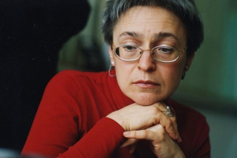 Anna Politkovskaya pensativa | Foto: EL MUNDO
