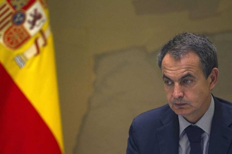 El presidente del Gobierno, Jos Luis Rodrguez Zapatero, en La Moncloa. | Reuters