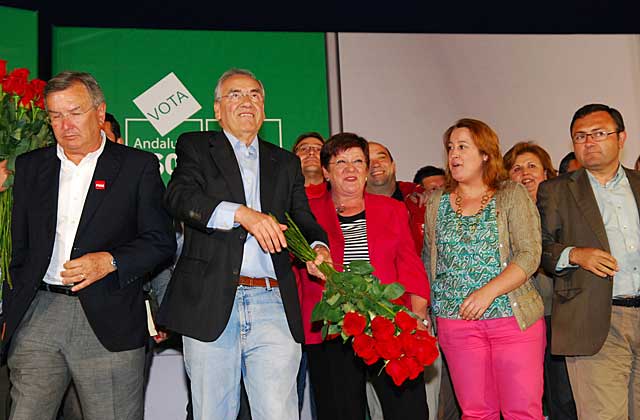 Alfonso Guerra, en un acto del PSOE durante la campaa electoral para las elecciones del 22-M. | EL MUNDO