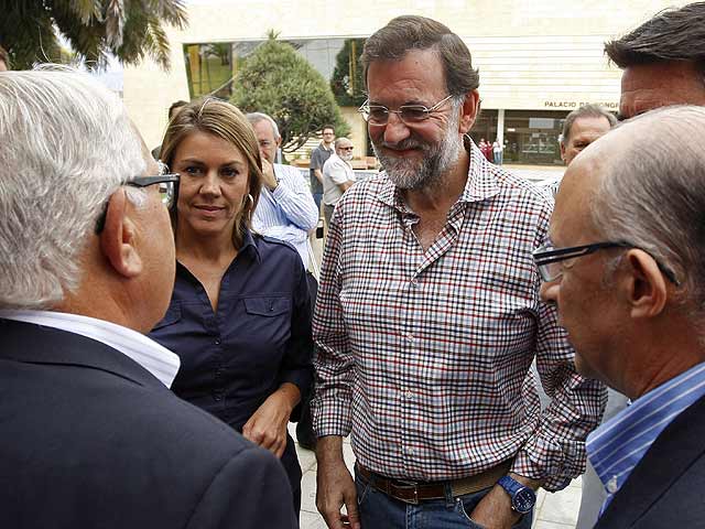 Mariano Rajoy y Mara Dolores de Cospedal, en una Convencin del PP en Canarias. | Diego Crespo