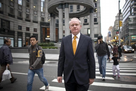 McGuinness, en una calle de Nueva York. | Reuters