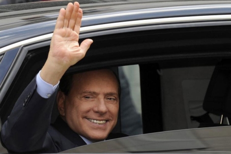 El primer ministro italiano al llegar al tribunal de Miln |G.C.