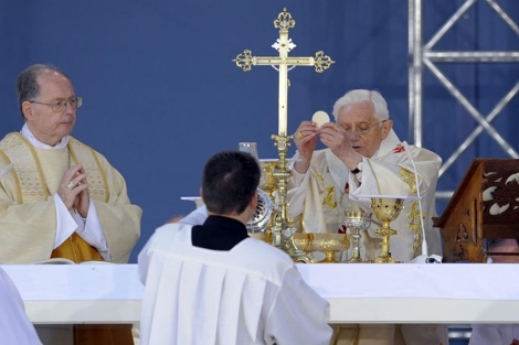 Benedicto XVI durante la misa en Erfurt.| Afp
