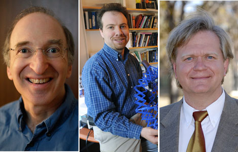 Saul Permutter, Adam Riess y Brian P. Schmidt, los ganadores del Nobel de Física. | AP / Efe