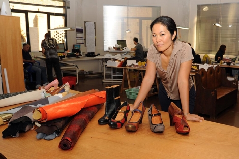 Chie Mihara en la sede de su empresa zapatera en Elda. | Cristbal Lucas