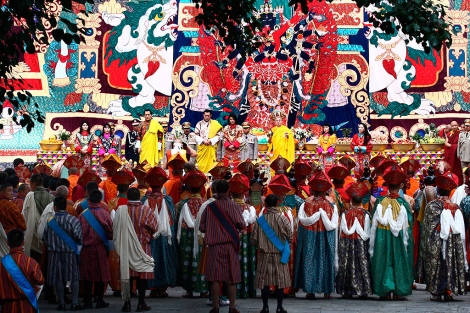 La boda del rey butans, Jigme Khesar Namgyal Wangchuck, y la futura reina, Jetsun Pema. | Efe
