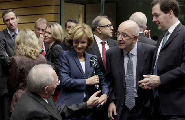 Salgado conversa con el ministro de Finanzas alemn en Bruselas. | Reuters