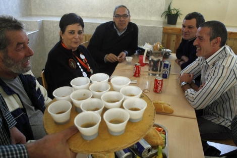 Mercedes Gallizo comparti mesa con los reclusos de A Lama (Pontevedra). | Agareso
